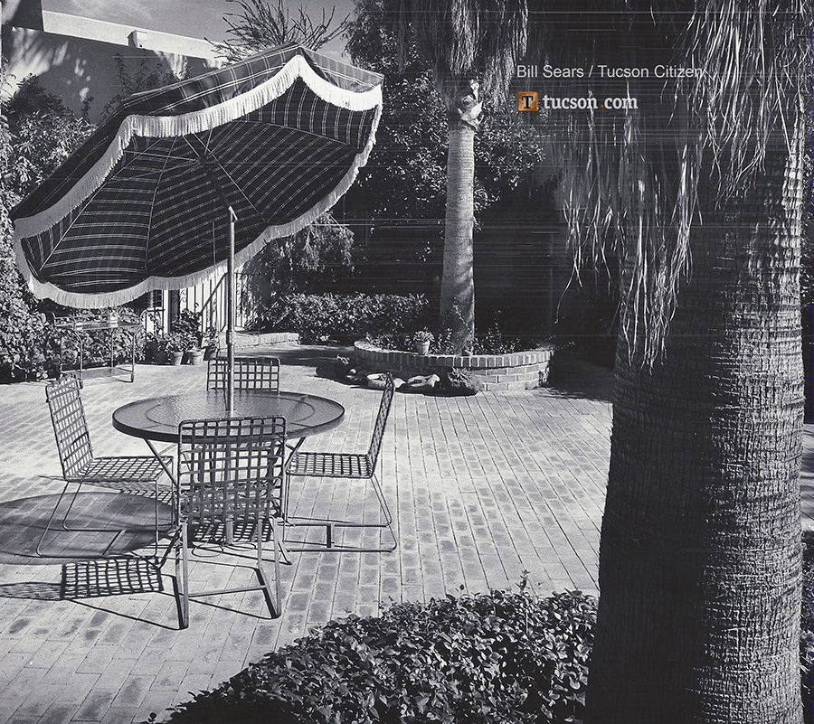 1958 home photos: 18th century decor
